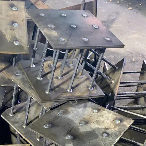 在确定阿拉善盟预埋件位置时，需要考虑以下几点